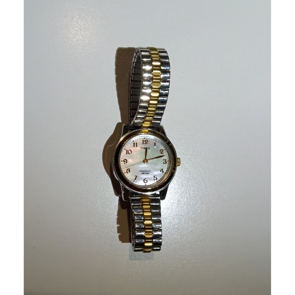 Vintage Timex Indiglo T2M828 Two‑Tone Quartz Watch WR30M – Classic Analog - Picture 3 of 5